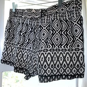 J. Crew Factory boardwalk pull-on linen-cotton print shorts black/white size 6